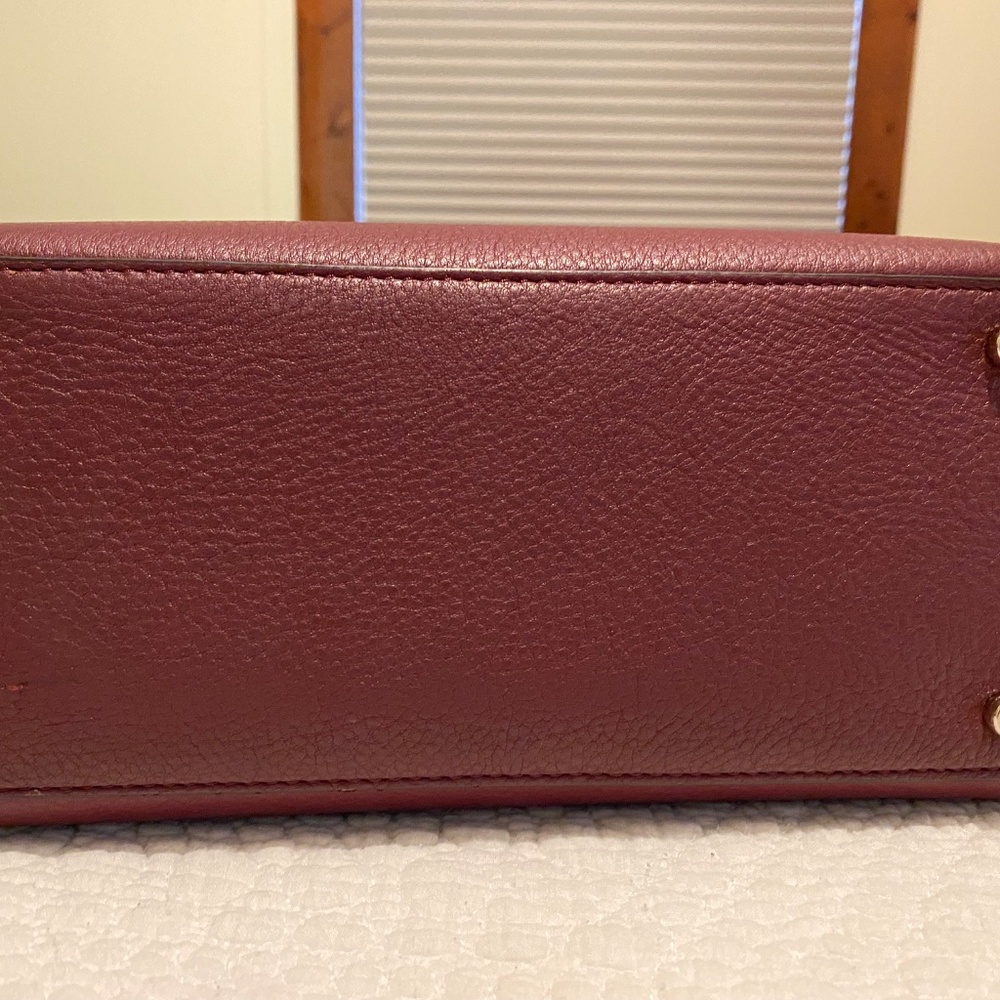 Kate Spade - Picture 2 of 3